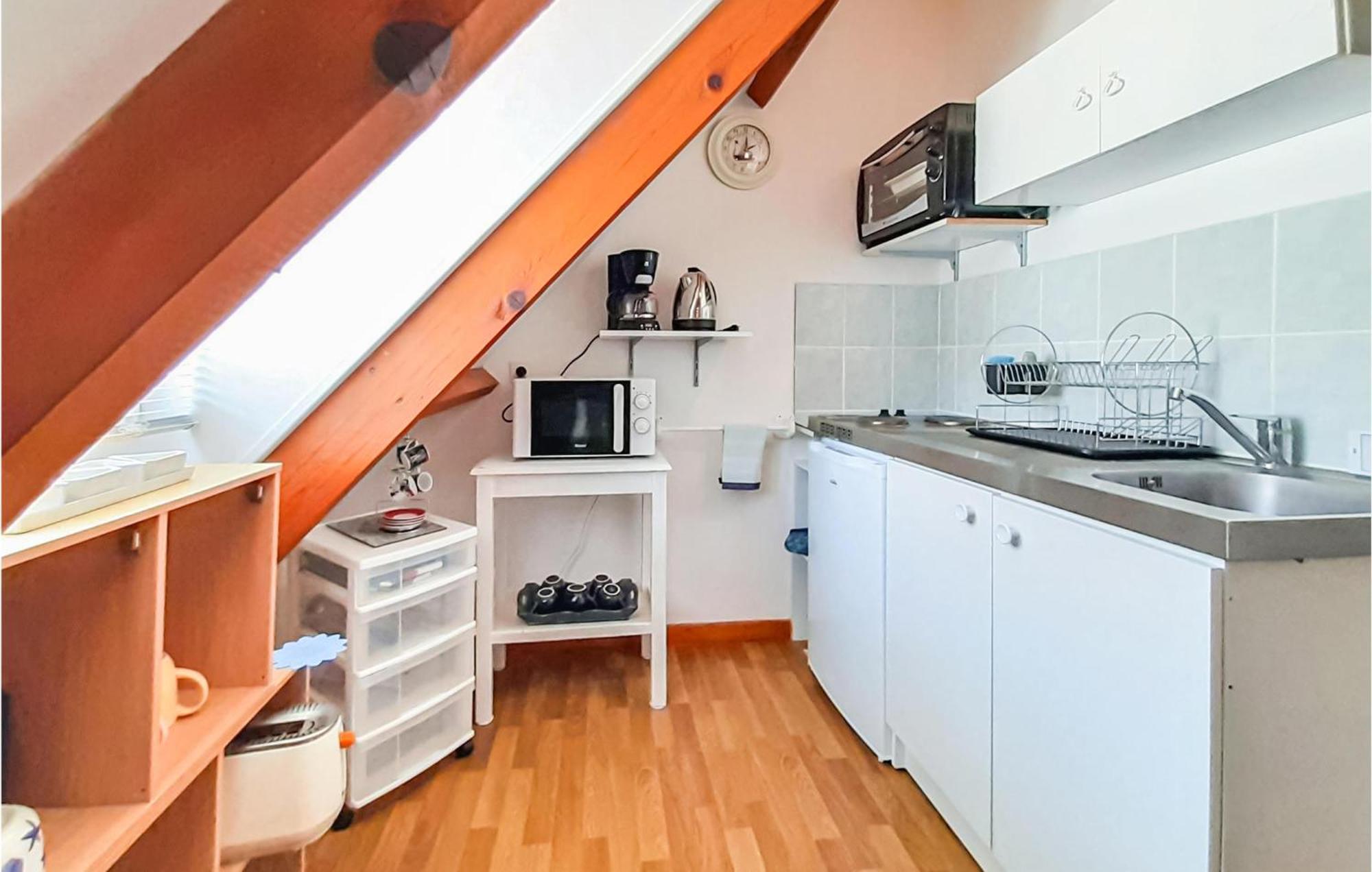 Beautiful Apartment In Alette With Kitchen Exterior foto